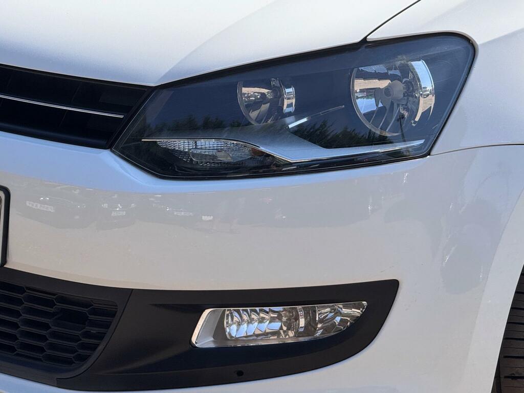 Volkswagen Polo 2011 1.2 Match Hatchback Euro 5 White #62