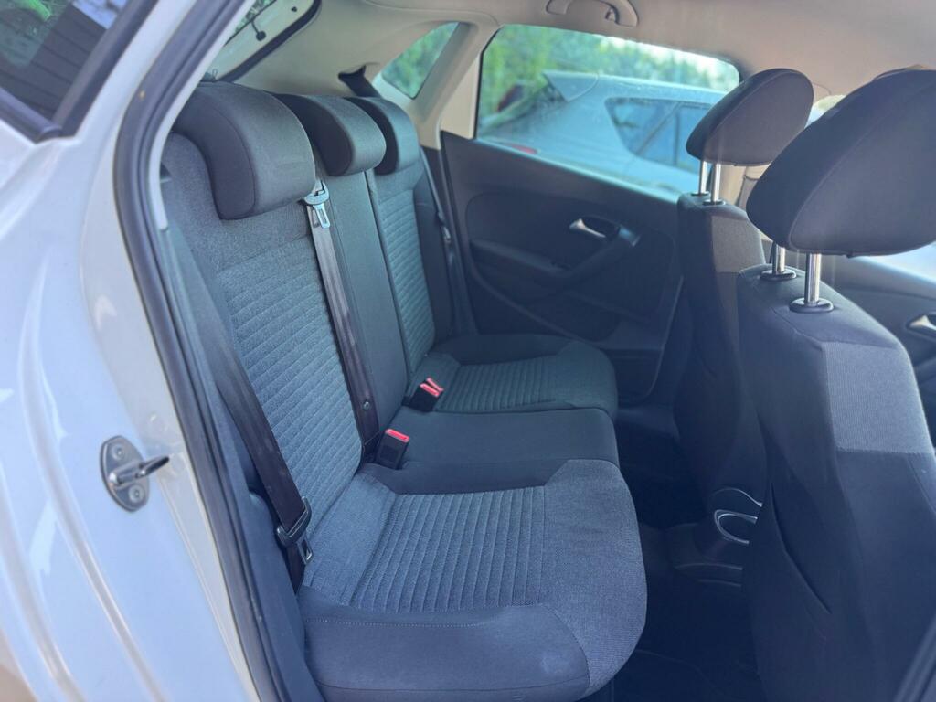 Volkswagen Polo 2011 1.2 Match Hatchback Euro 5 White #29