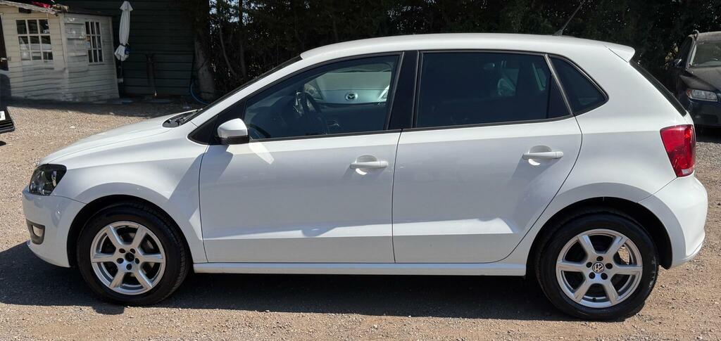 Volkswagen Polo 2011 1.2 Match Hatchback Euro 5 White #11