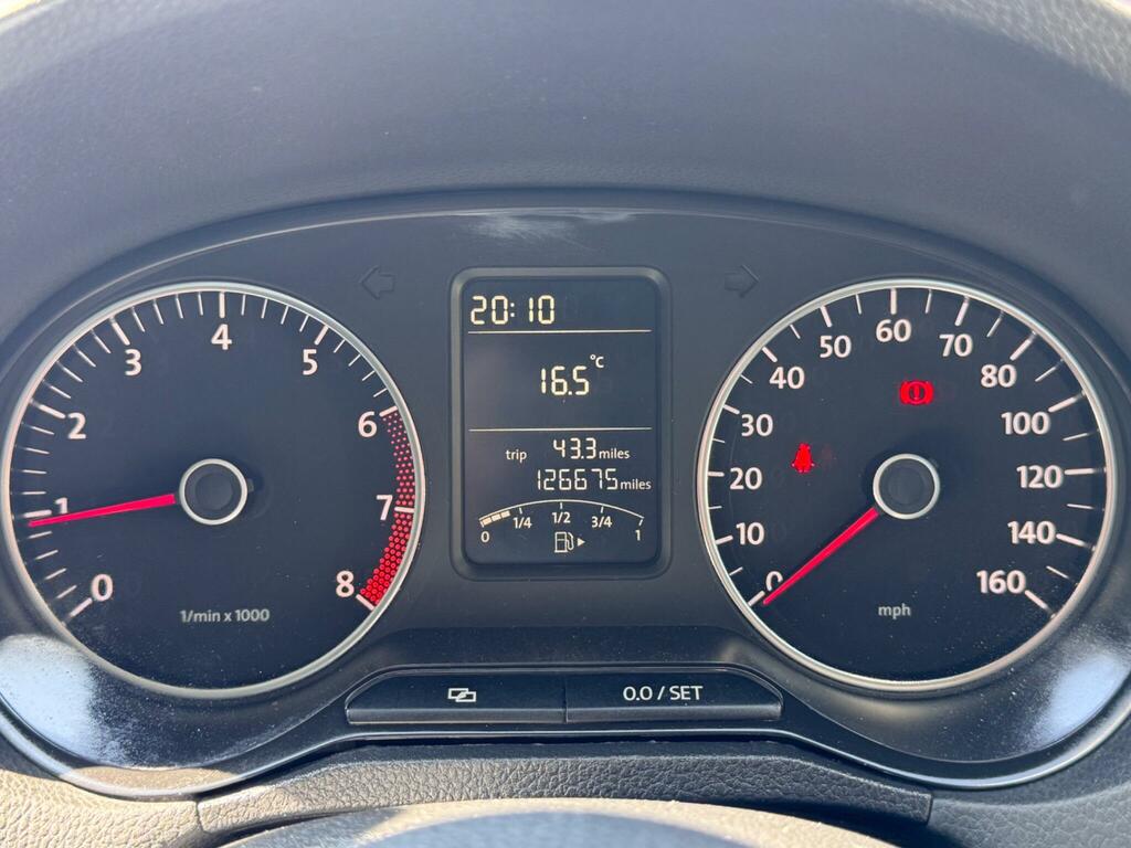 Volkswagen Polo 2011 1.2 Match Hatchback Euro 5 White #50