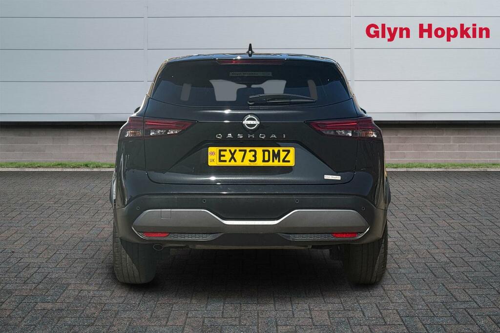Nissan Qashqai 1.3 Dig-t Mh 158 N-connecta Xtronic EX73DMZ Black #4
