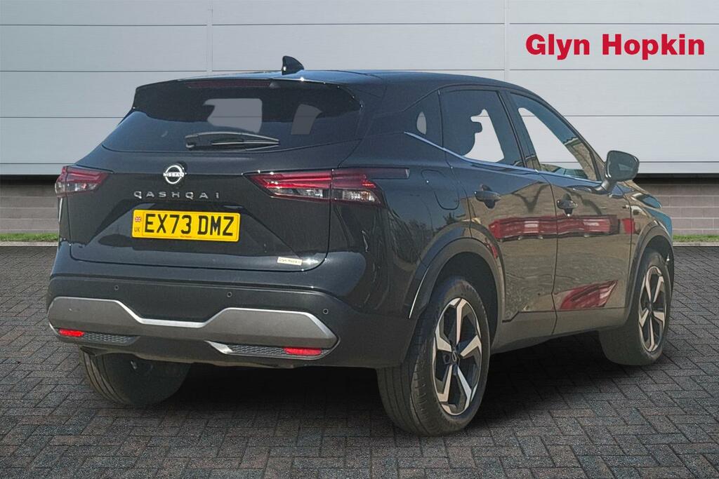 Nissan Qashqai 1.3 Dig-t Mh 158 N-connecta Xtronic EX73DMZ Black #3