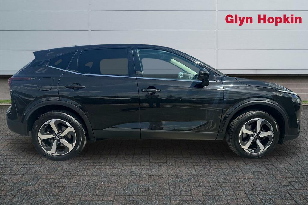 Nissan Qashqai 1.3 Dig-t Mh N-connecta BN72WHD Black #2