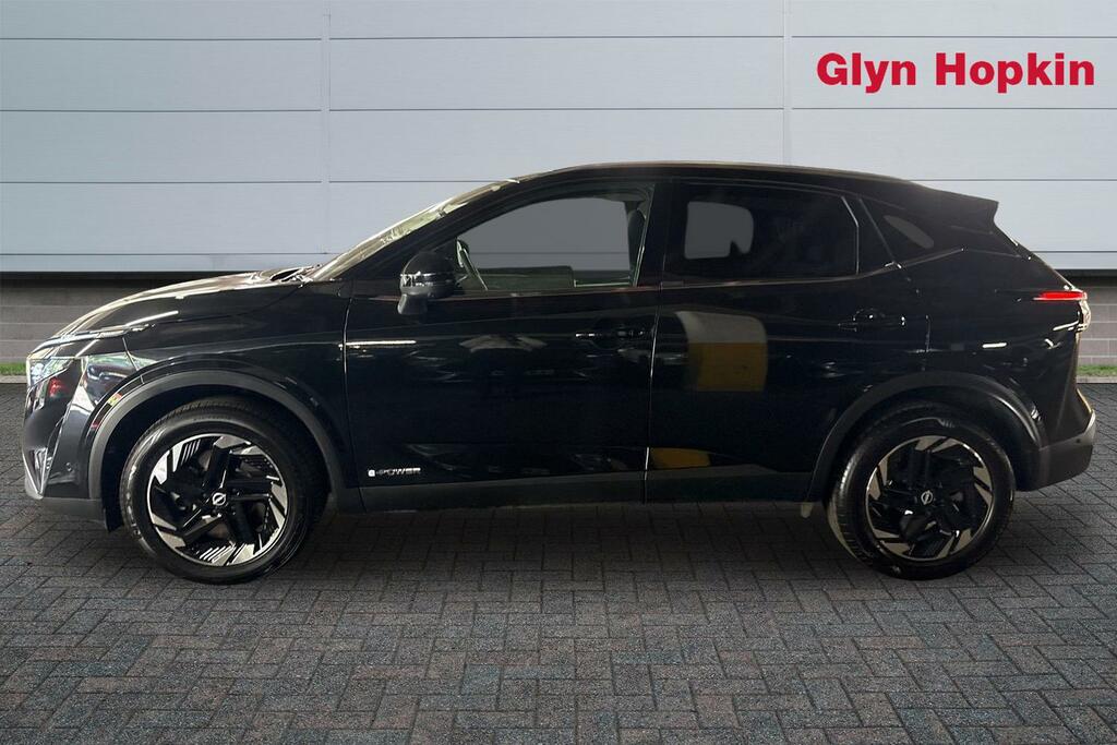 Nissan Qashqai 1.5 E-power N-connecta Glass Roof ET25NNM Black #6