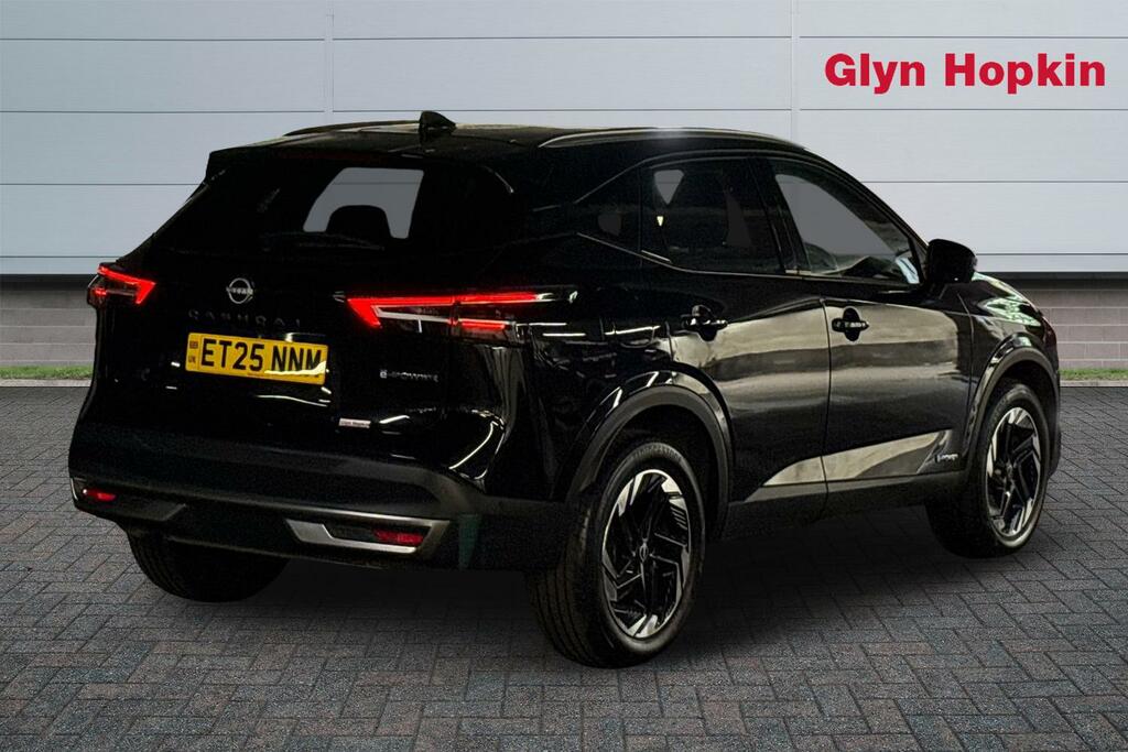 Nissan Qashqai 1.5 E-power N-connecta Glass Roof ET25NNM Black #3
