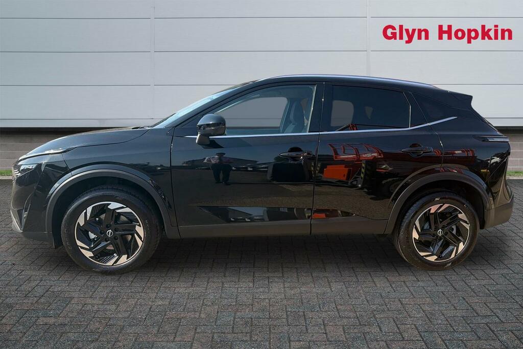 Nissan Qashqai 1.3 Dig-t Mh N-connecta EJ26FOM Black #6