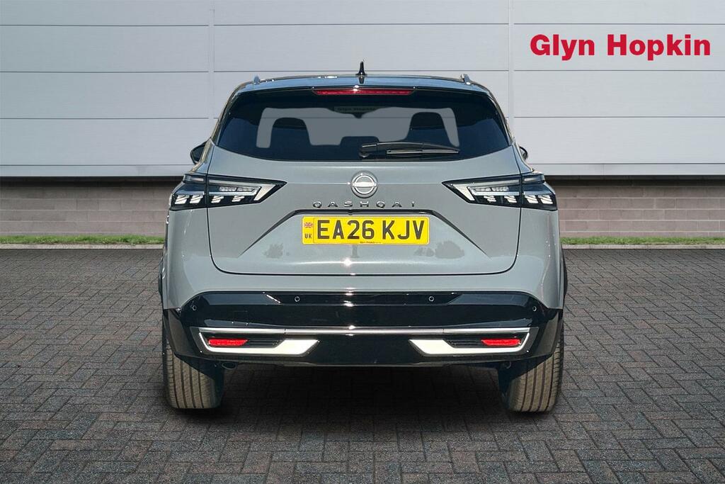 Nissan Qashqai 1.3 Dig-t Mh 158 Tekna Xtronic Grey #4