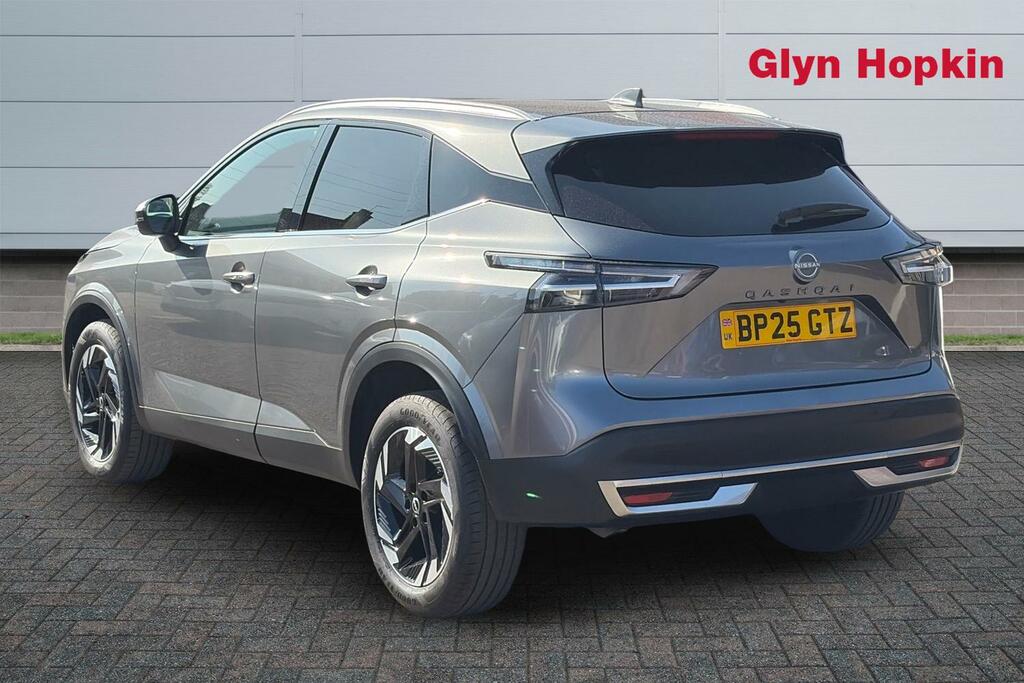 Nissan Qashqai 1.3 Dig-t Mh 158 N-connecta Glass Rf Xtronic BP25GTZ #5