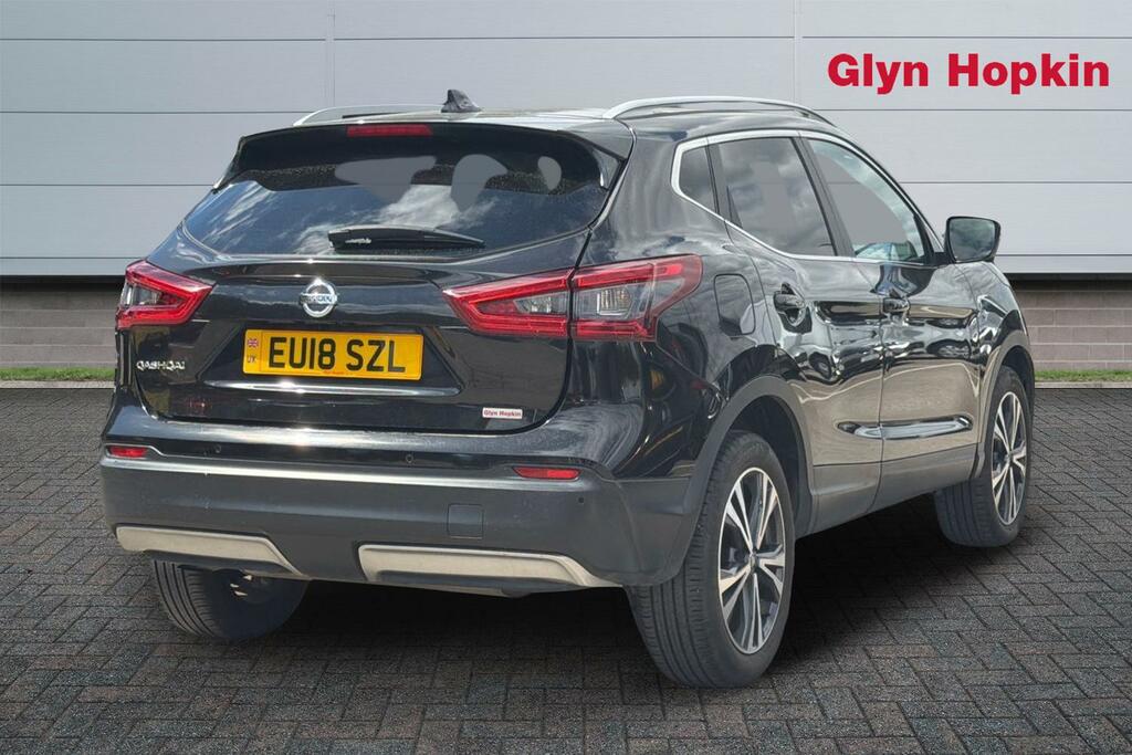 Nissan Qashqai 1.2 Dig-t N-connecta Glass Roof Pack Black #3