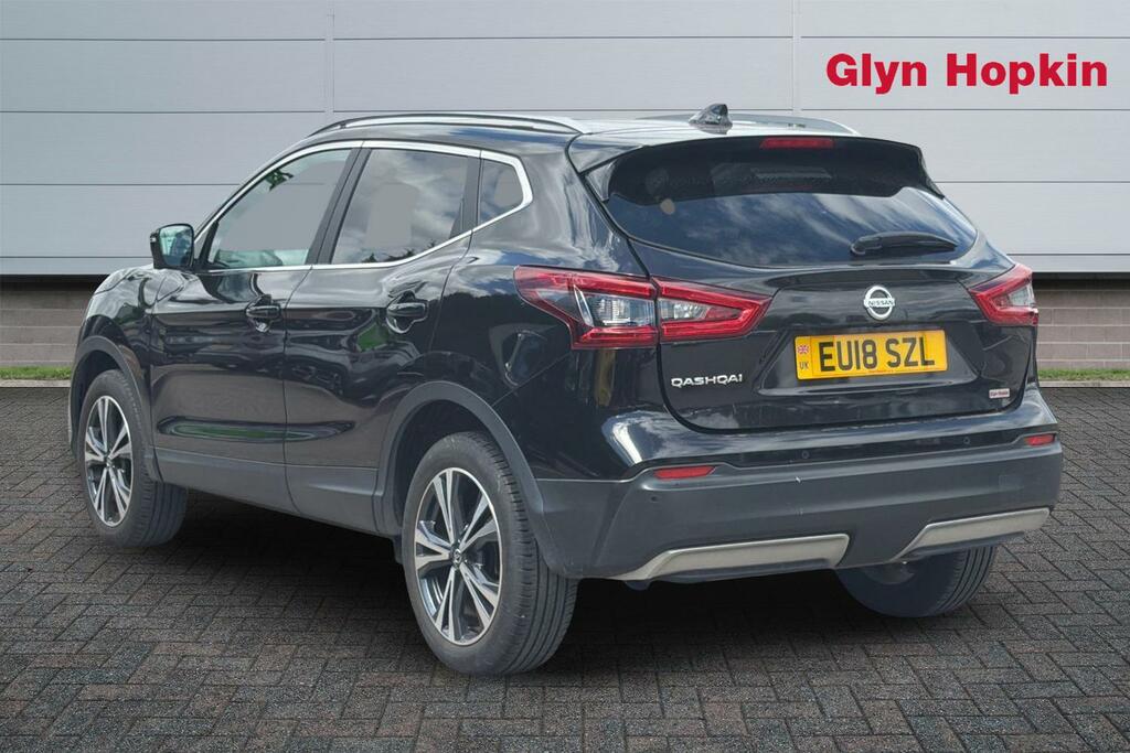 Nissan Qashqai 1.2 Dig-t N-connecta Glass Roof Pack Black #5