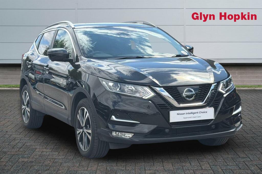 Nissan Qashqai 1.2 Dig-t N-connecta Glass Roof Pack Black