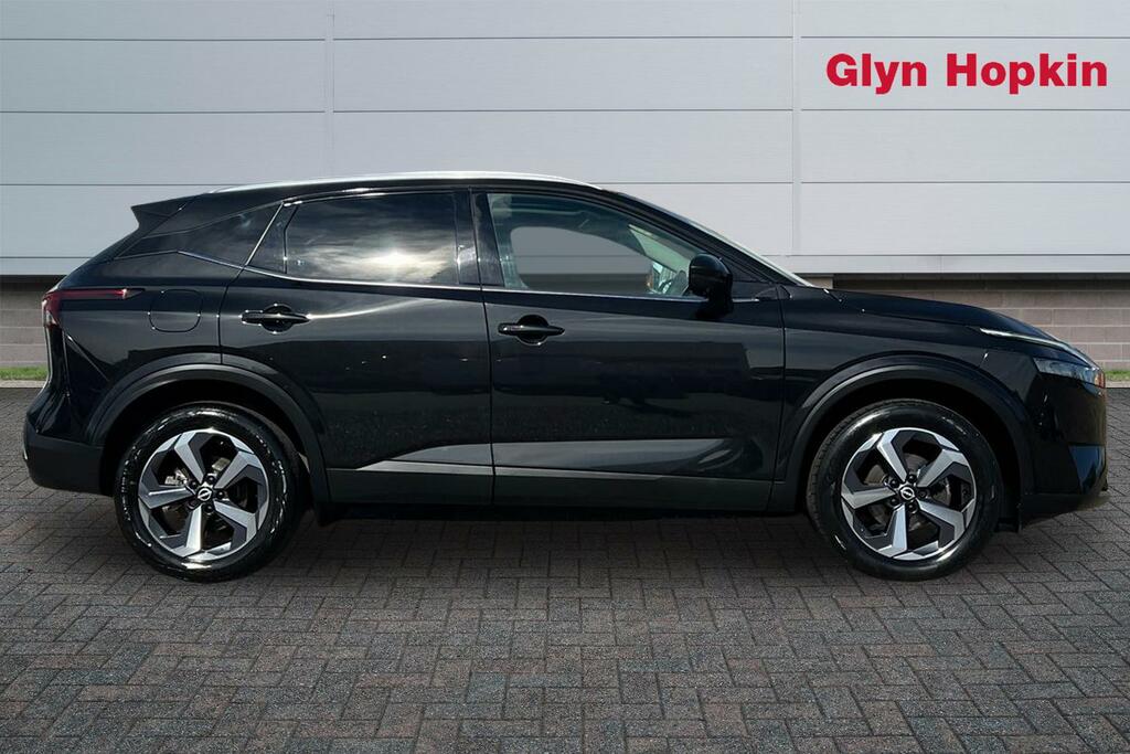 Nissan Qashqai 1.3 Dig-t Mh N-connecta Glass Roof EY23GMX Black #2