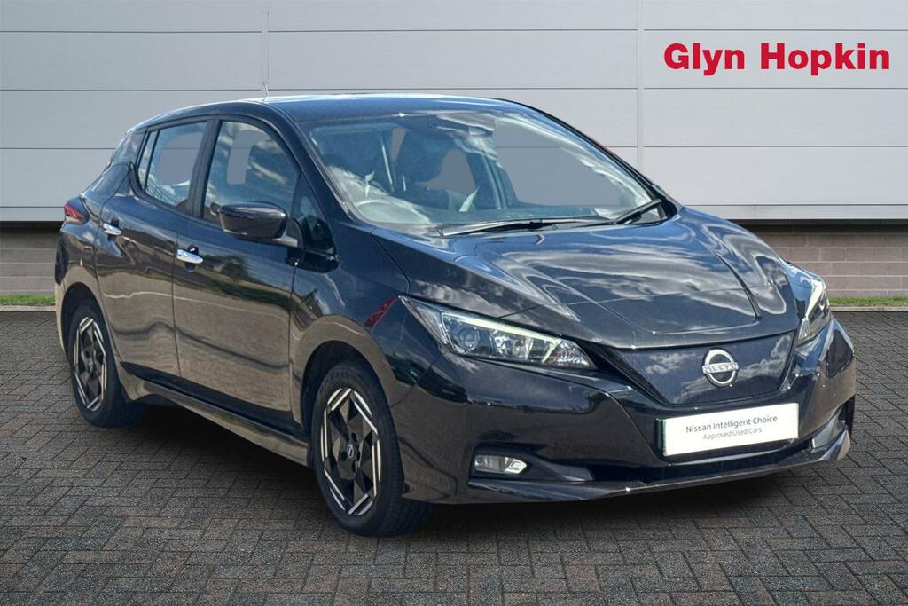 Nissan Leaf 110Kw Acenta 39Kwh Black
