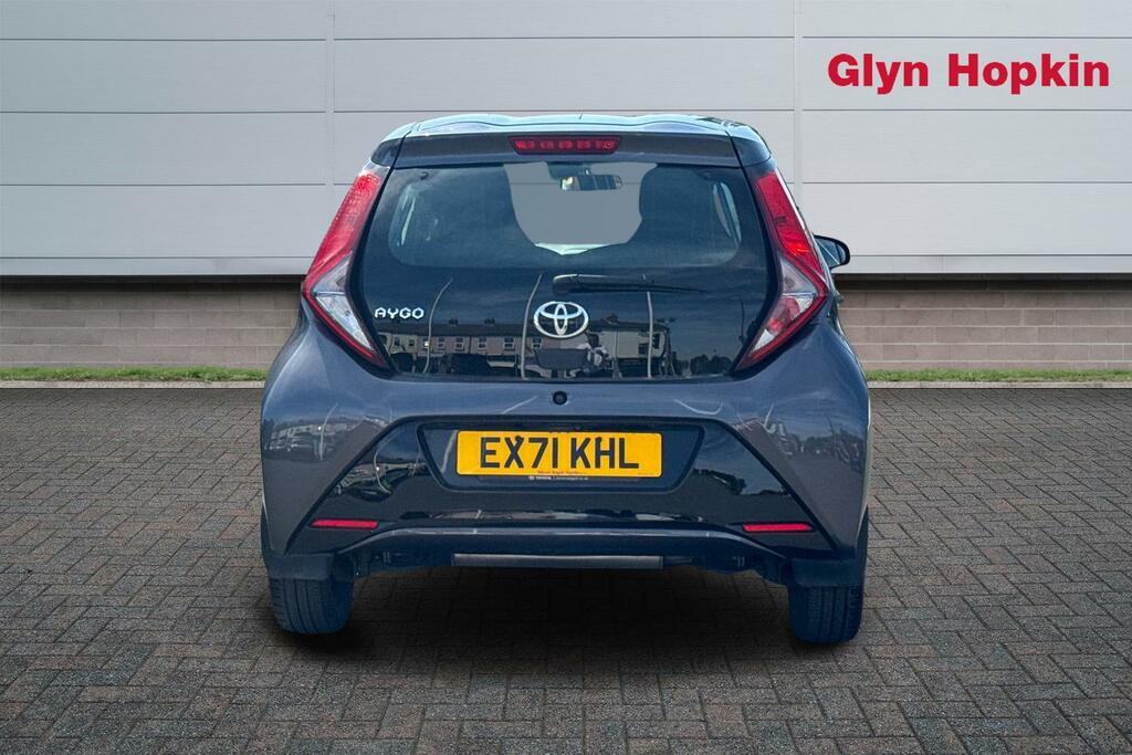 Toyota Aygo 1.0 Vvt-i X-play Tss EX71KHL Grey #4