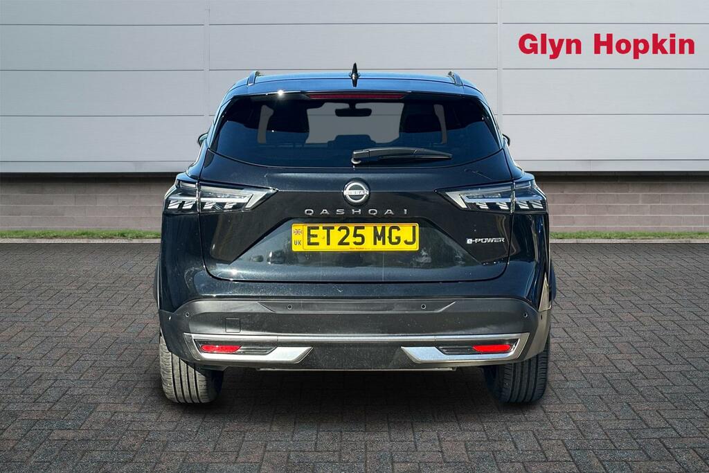 Nissan Qashqai 1.5 E-power Tekna ET25MGJ Black #4