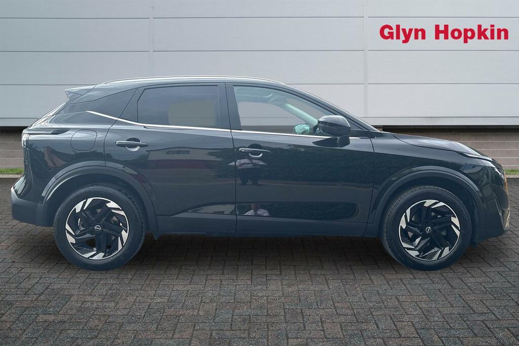 Nissan Qashqai 1.3 Dig-t Mh 158 N-connecta Xtronic OE75DHZ Black #2