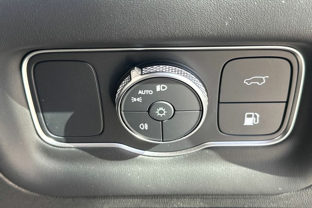 Chery Tiggo 9 1.5T 34.46Kwh Summit Suv Plug-in Hybrid White #33