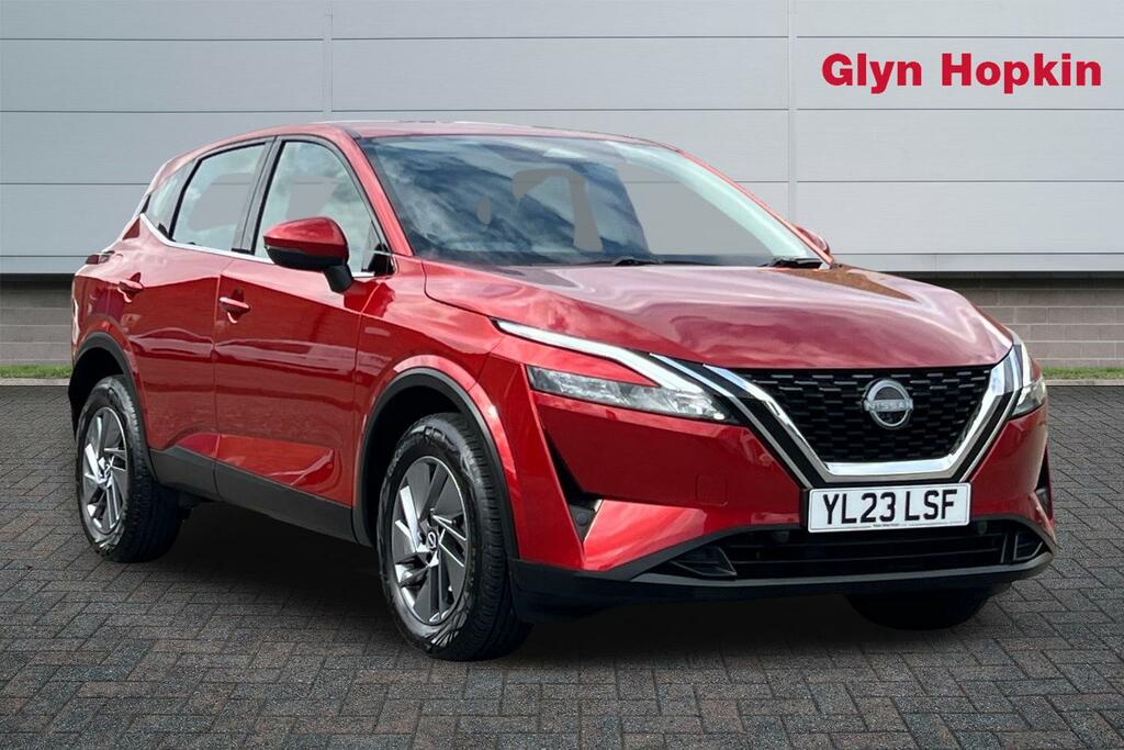 Nissan Qashqai 1.3 Dig-t Mh Acenta Premium Red