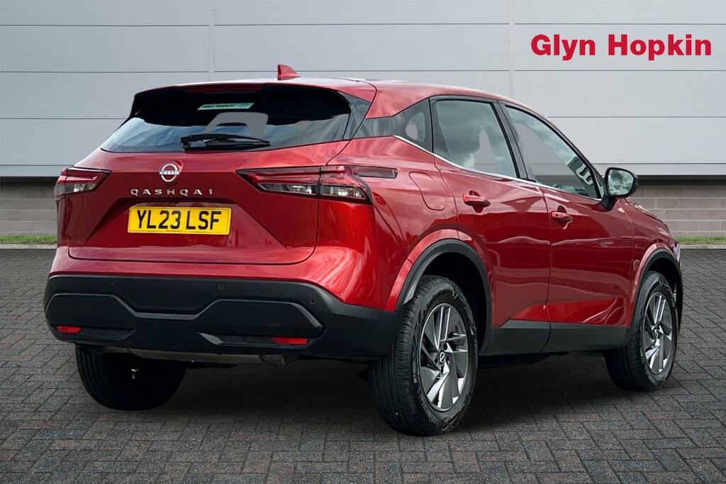 Nissan Qashqai 1.3 Dig-t Mh Acenta Premium Red #3