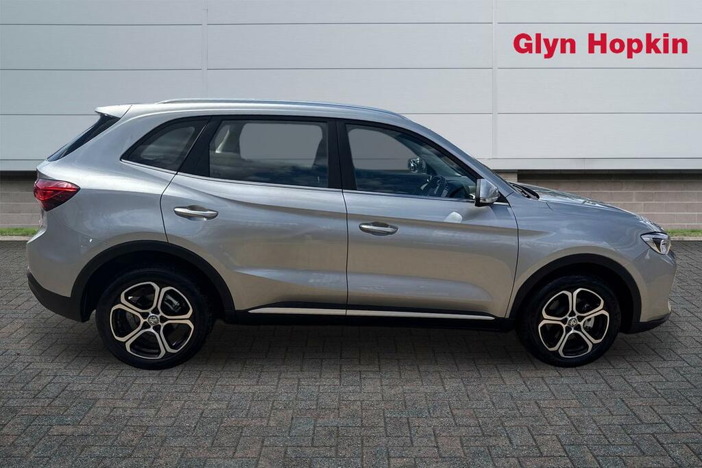 MG ZS 1.5 Hybrid Se Silver #2