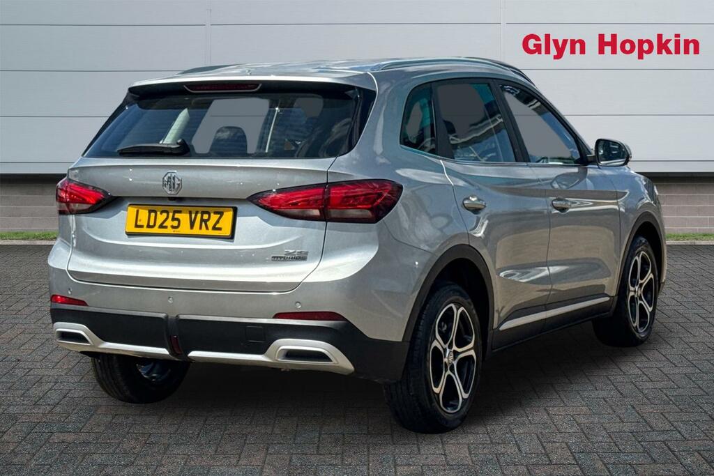 MG ZS 1.5 Hybrid Se Silver #3