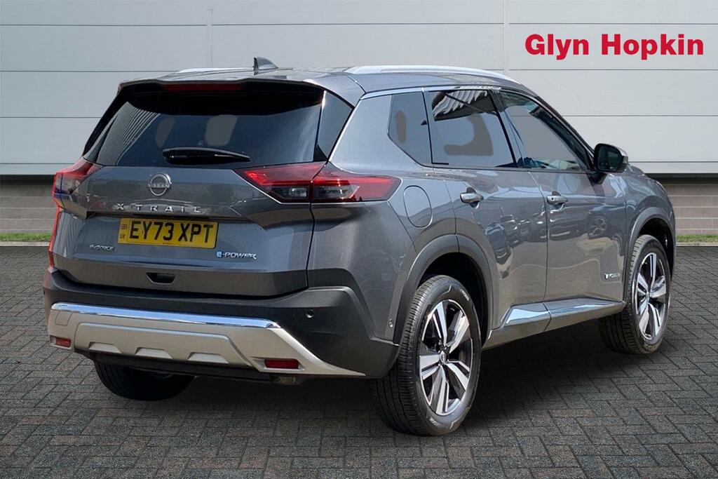 Nissan X-Trail 1.5 E-power E-4orce 213 Tekna 7 Seat #3