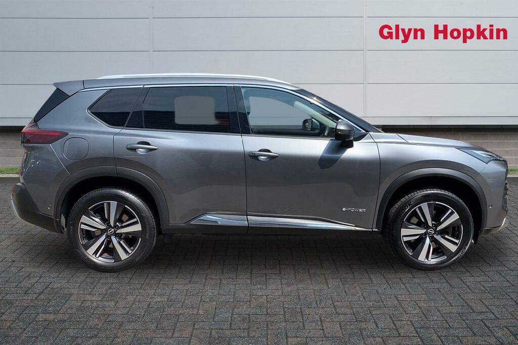 Nissan X-Trail 1.5 E-power E-4orce 213 Tekna 7 Seat #2