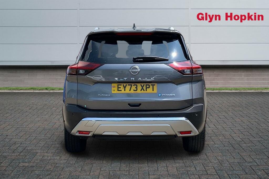 Nissan X-Trail 1.5 E-power E-4orce 213 Tekna 7 Seat #4