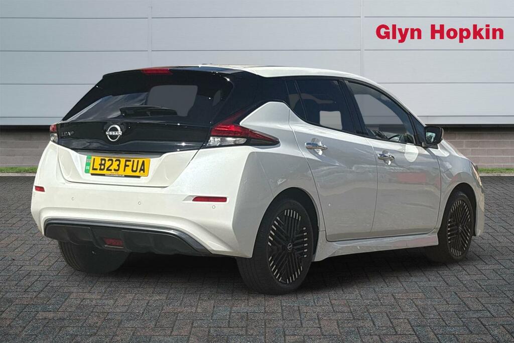 Nissan Leaf 110Kw N-connecta 39Kwh White #3