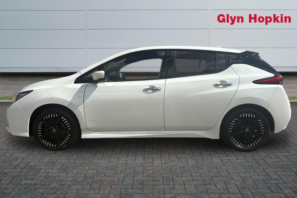 Nissan Leaf 110Kw N-connecta 39Kwh White #6