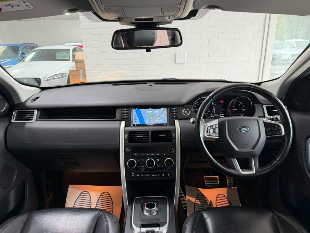 Land Rover Discovery Sport 2L Se Tech Green #4