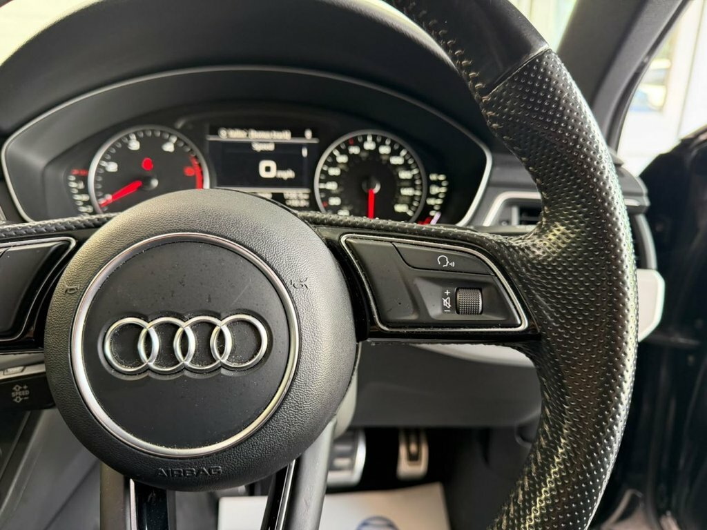 Audi A4 Avant 2L S Line Black #5