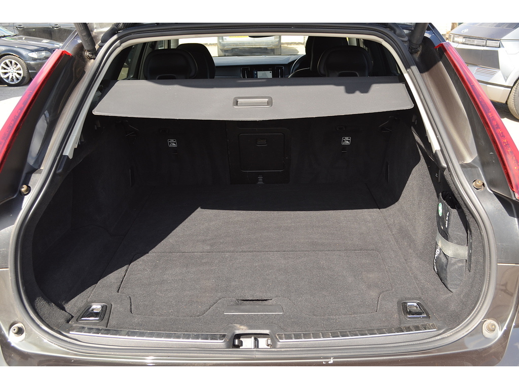 Volvo V90 Cross Country D5 Powerpulse Awd Pro Pack, Heated Wind Gold #29