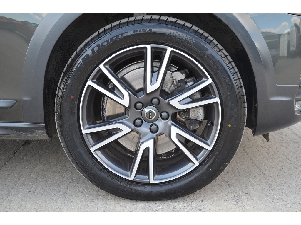 Volvo V90 Cross Country D5 Powerpulse Awd Pro Pack, Heated Wind Gold #31