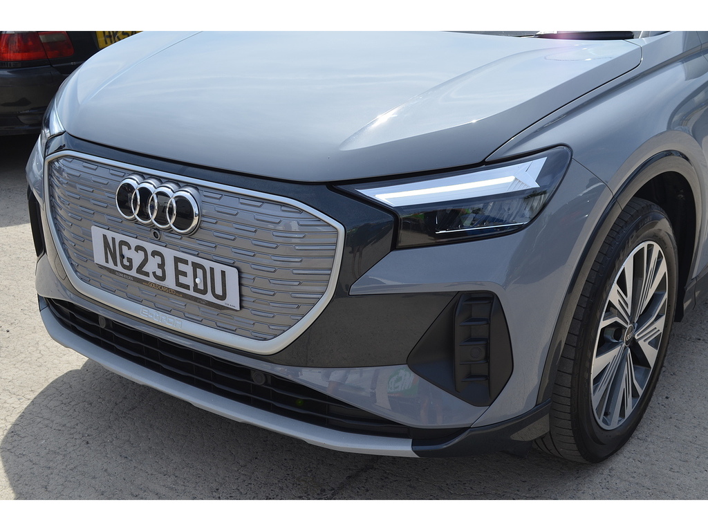 Audi Q4 E Tron Q4 Sportback S Sport 40 E-tron 150,00 Kw Silver #39