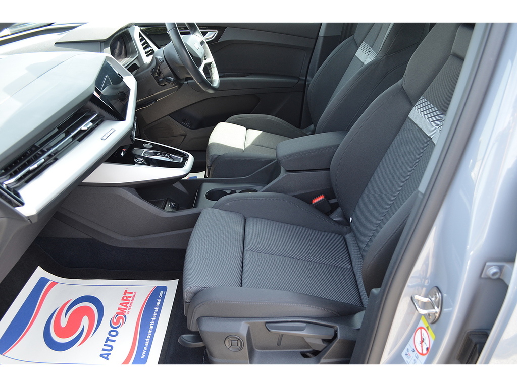Audi Q4 E Tron Q4 Sportback S Sport 40 E-tron 150,00 Kw Silver #18