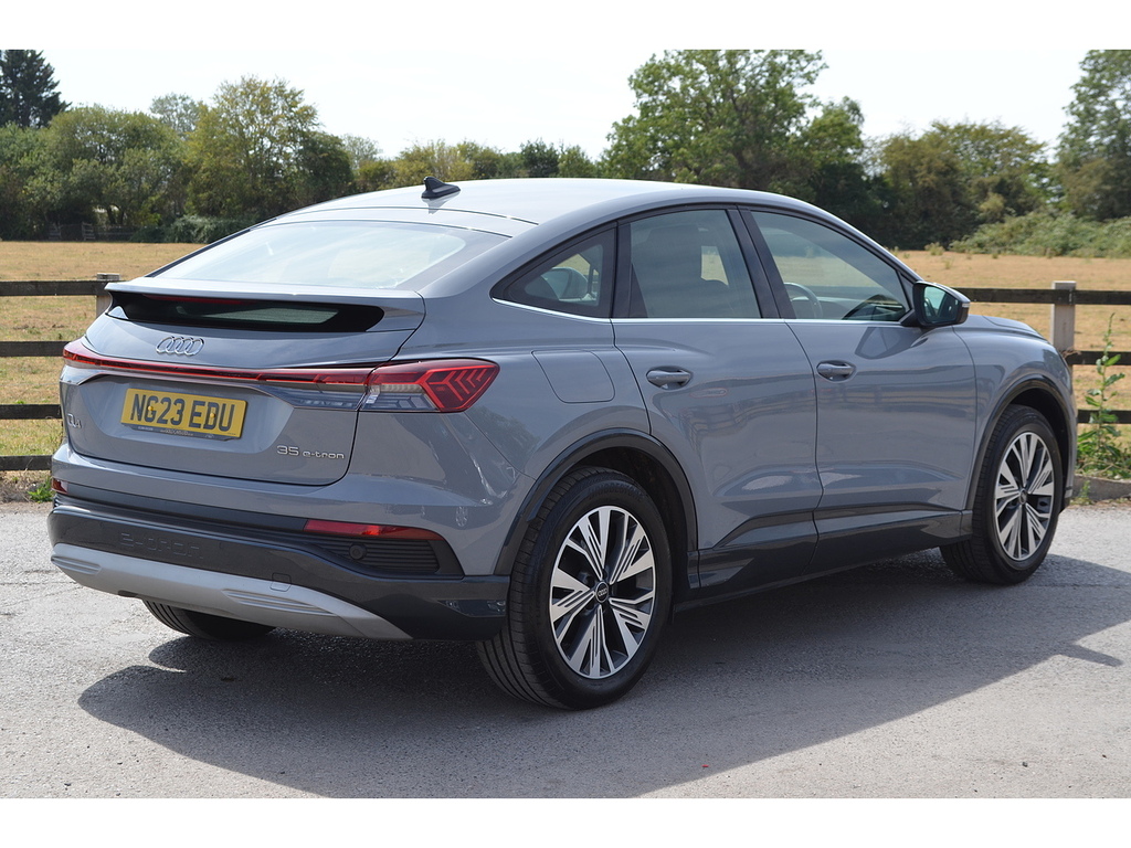 Audi Q4 E Tron Q4 Sportback S Sport 40 E-tron 150,00 Kw Silver #8