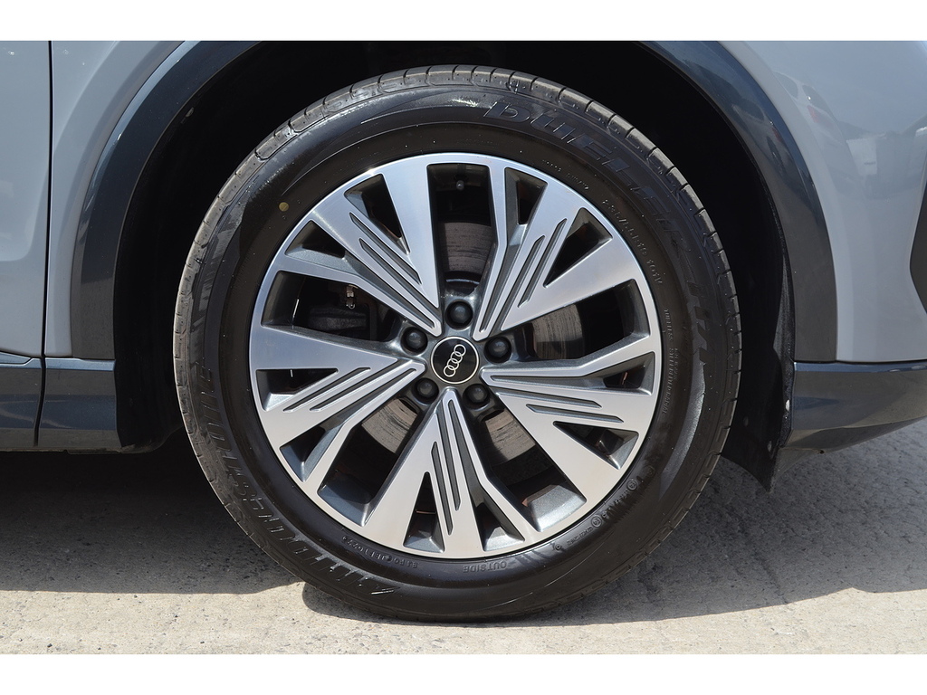 Audi Q4 E Tron Q4 Sportback S Sport 40 E-tron 150,00 Kw Silver #33