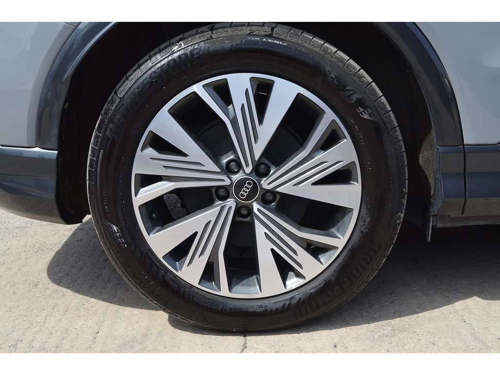 Audi Q4 E Tron Q4 Sportback S Sport 40 E-tron 150,00 Kw Silver #17