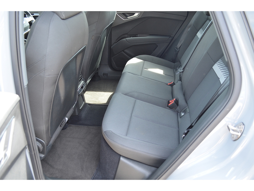 Audi Q4 E Tron Q4 Sportback S Sport 40 E-tron 150,00 Kw Silver #19