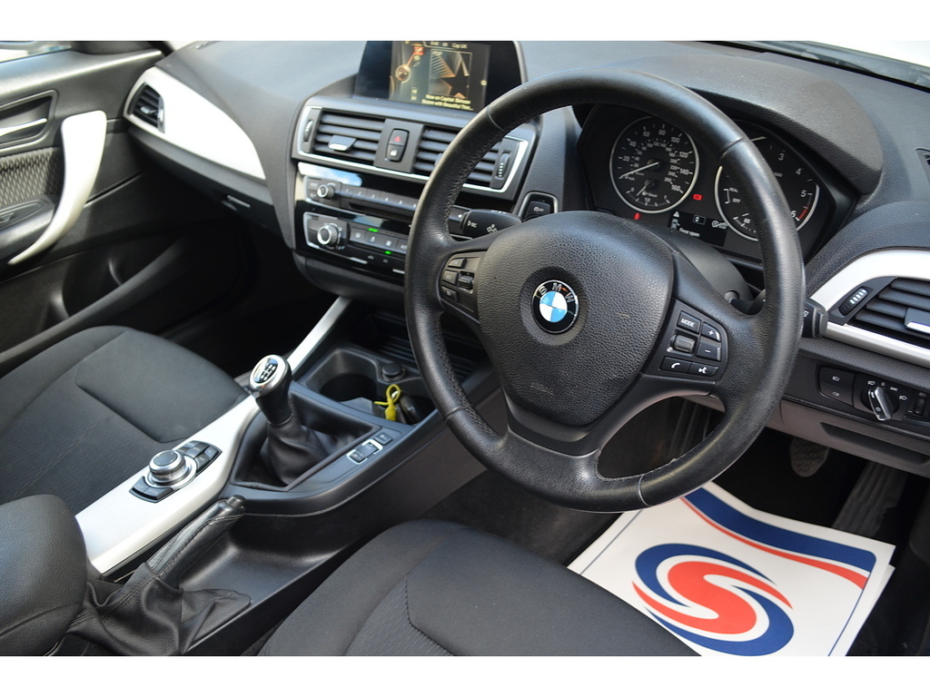 BMW 1 Series 116D Ed Plus White #2
