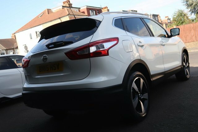 Nissan Qashqai 2015 1.2 Dig-t N-tec Suv 2Wd Eu White #4