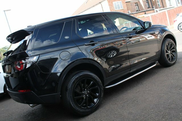 Land Rover Discovery Sport 2017 2.0 Td4 Se Tech Suv 4Wd Euro GJ67VHC Black #3