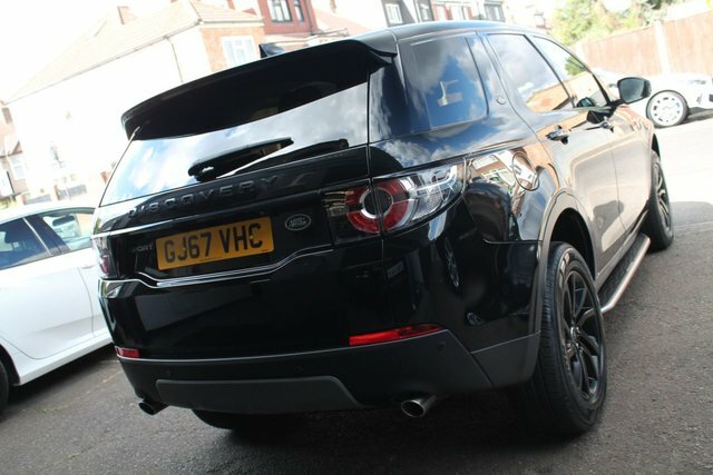 Land Rover Discovery Sport 2017 2.0 Td4 Se Tech Suv 4Wd Euro GJ67VHC Black #4