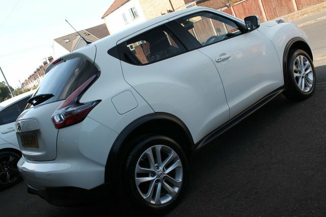 Nissan Juke 2016 1.6 N-connecta Suv Xtron Euro 6 1 White #3