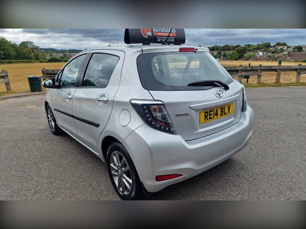 Toyota Yaris 1.33 Dual Vvt-i Icon Plus Hatchback Man Silver #6