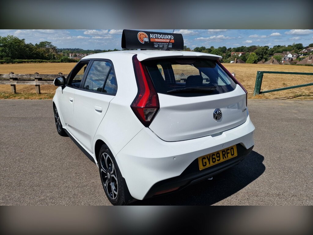 MG MG3 1.5 Vti-tech Exclusive Hatchback GY69RFO White #4