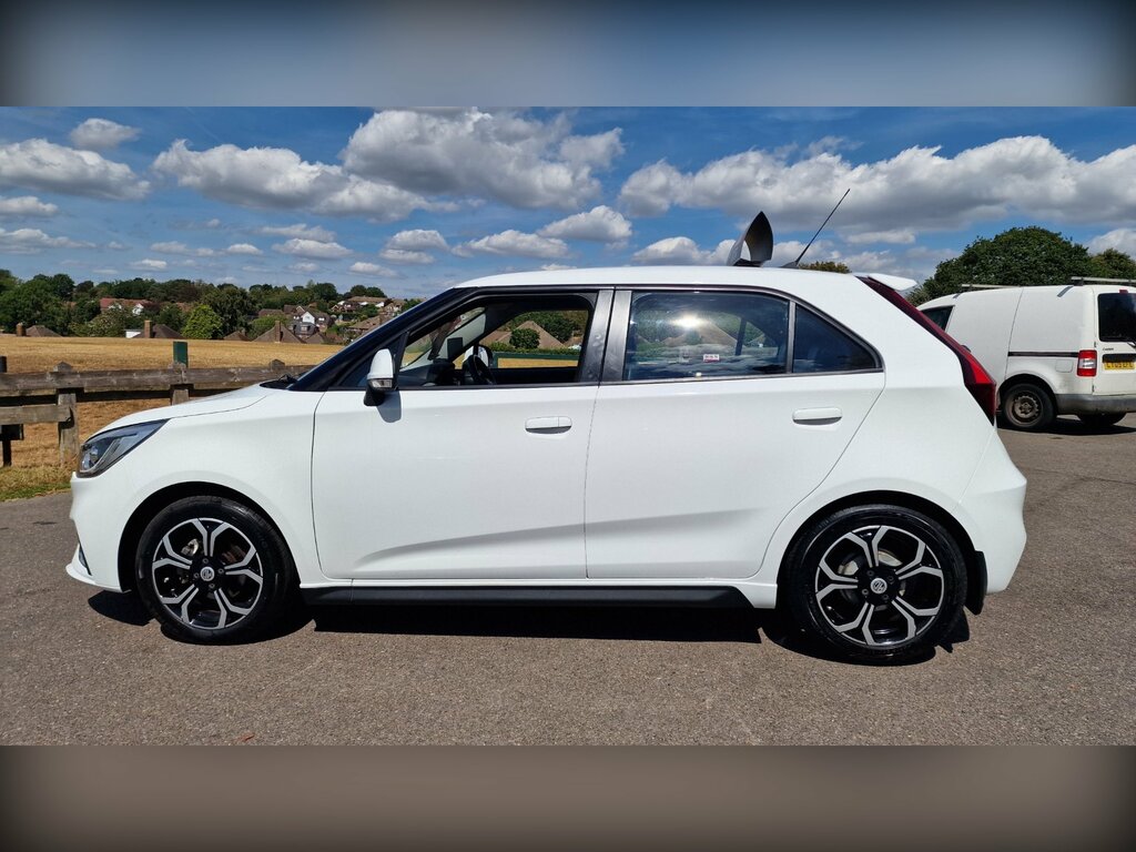 MG MG3 1.5 Vti-tech Exclusive Hatchback GY69RFO White #3