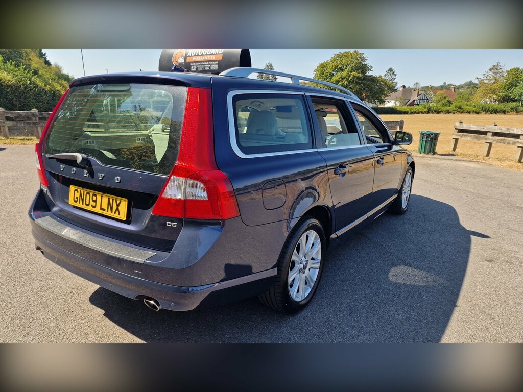 Volvo V70 2.4 D5 Se Lux Premium Estate Geartronic Blue #6