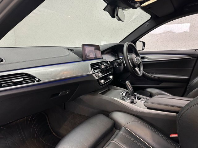 BMW 5 Series 2.0 530E 9.2Kwh M Sport Saloon Plug-in KV68EYK Blue #3